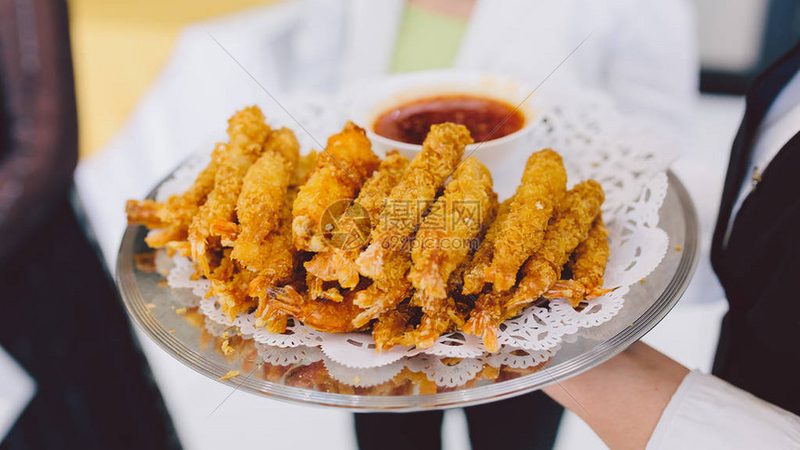 餐饮用粮油如何选？揭秘划算品牌的秘诀**